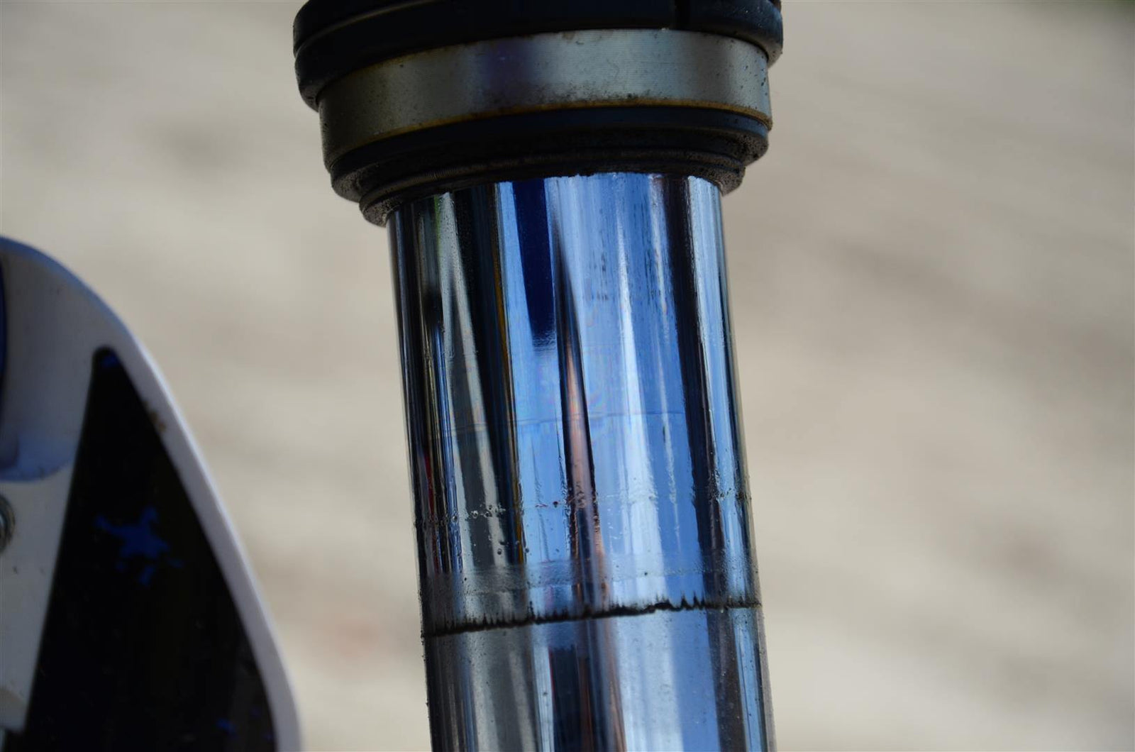 How Do I Know If My Fork Seals Are Bad? - Risk Racing